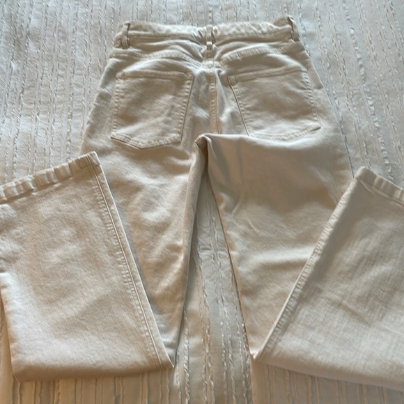 Club Monaco Off White Structured Bootcut Jean. Size 25 - Picture 6 of 6